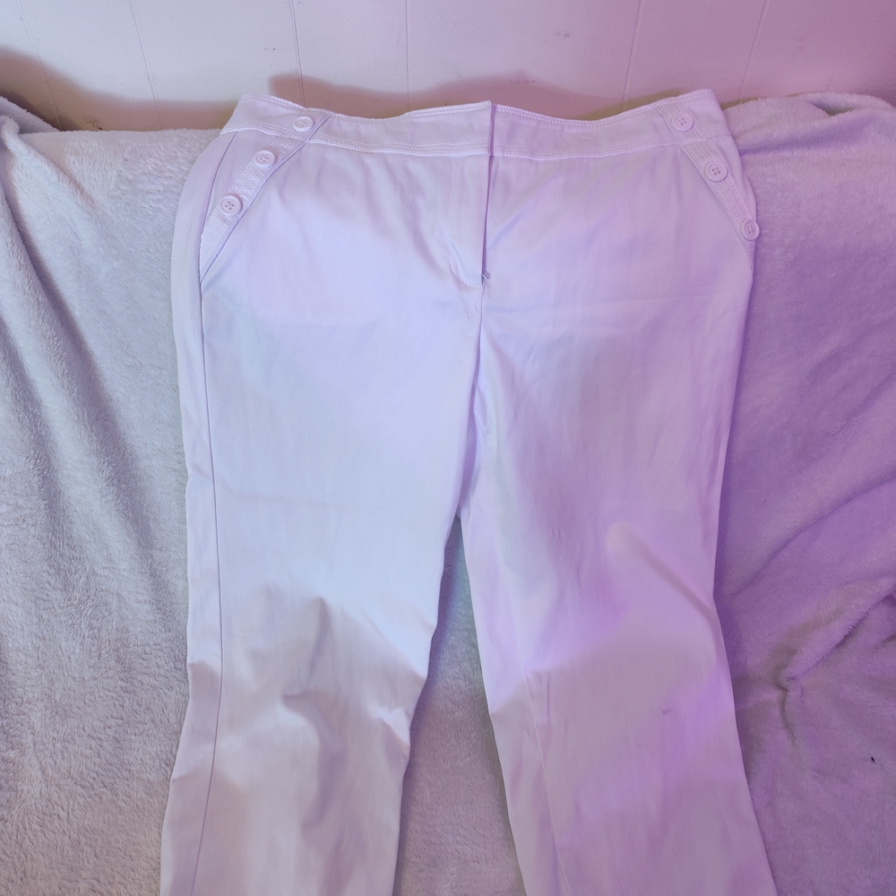 Zac & Rachel White Capri Pants with Button Details